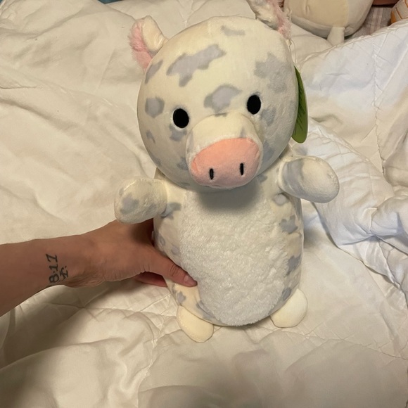 Squishmallow Reese the Pig hugamee - Picture 1 of 1